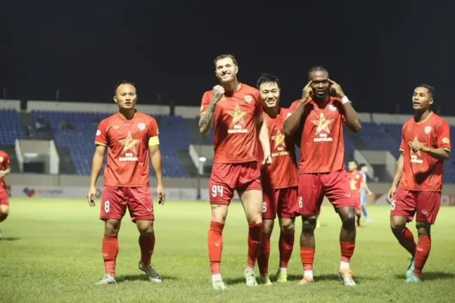 keonhacai com m88 
Vòng 2 V.League 2024/25: Hồng Lĩnh Hà Tĩnh tiếp tục gây ấn tượng trước SHB Đà Nẵng